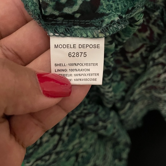 Goa Elegant Green Wrap Dress - Picture 4 of 13